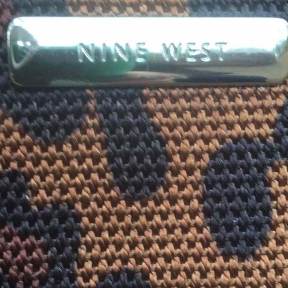 NINE WEST 3 Compartment Animal Print Purse EUC Browns and Black Snap Closure - Picture 3 of 14